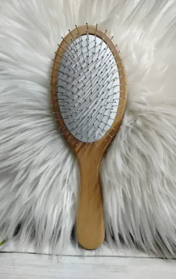 WOOD HANDLE HAIR COMB- OVAL SHAPE